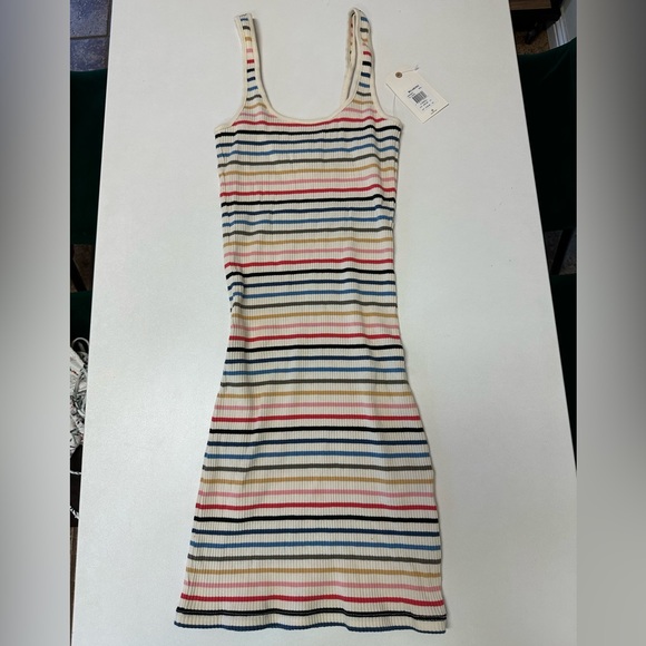 Summer dress. - Picture 1 of 4